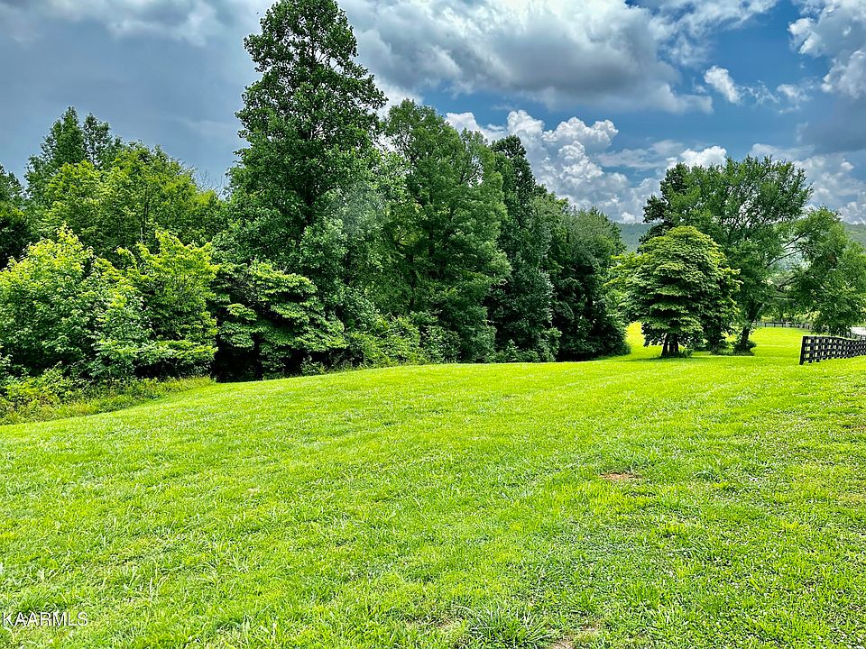 1st image of Dogwood Cove Dr