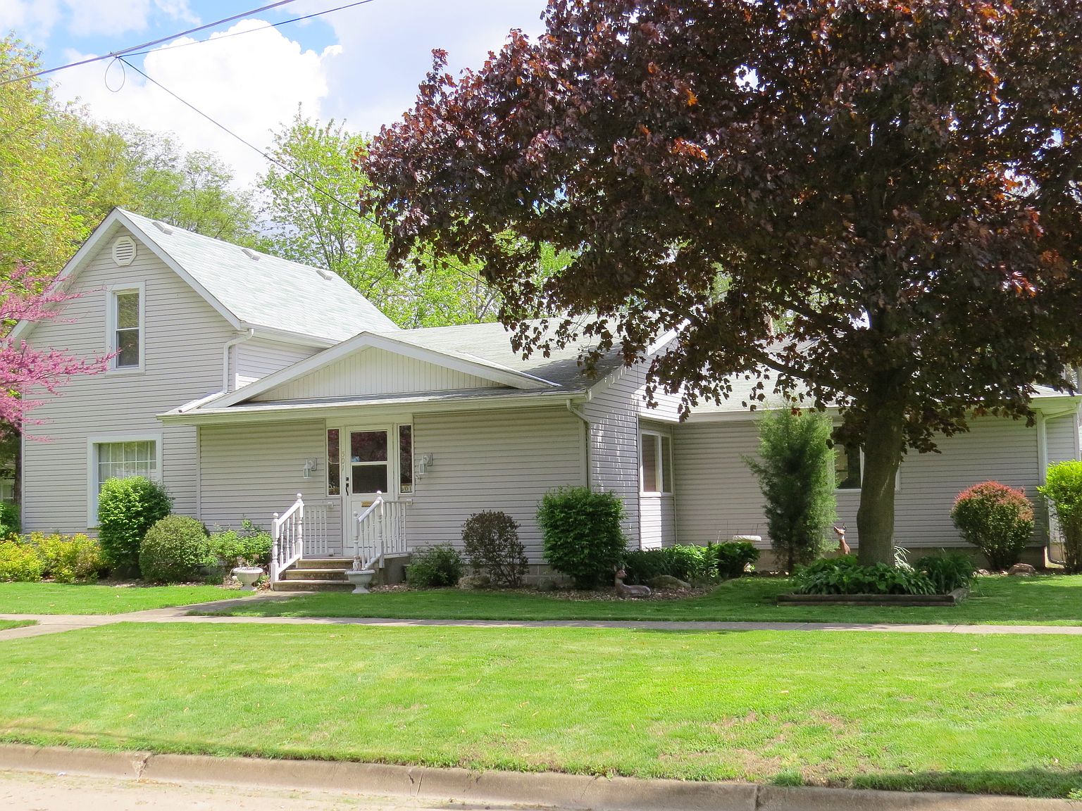 501 S 3rd St, Fairbury, IL 61739 Zillow