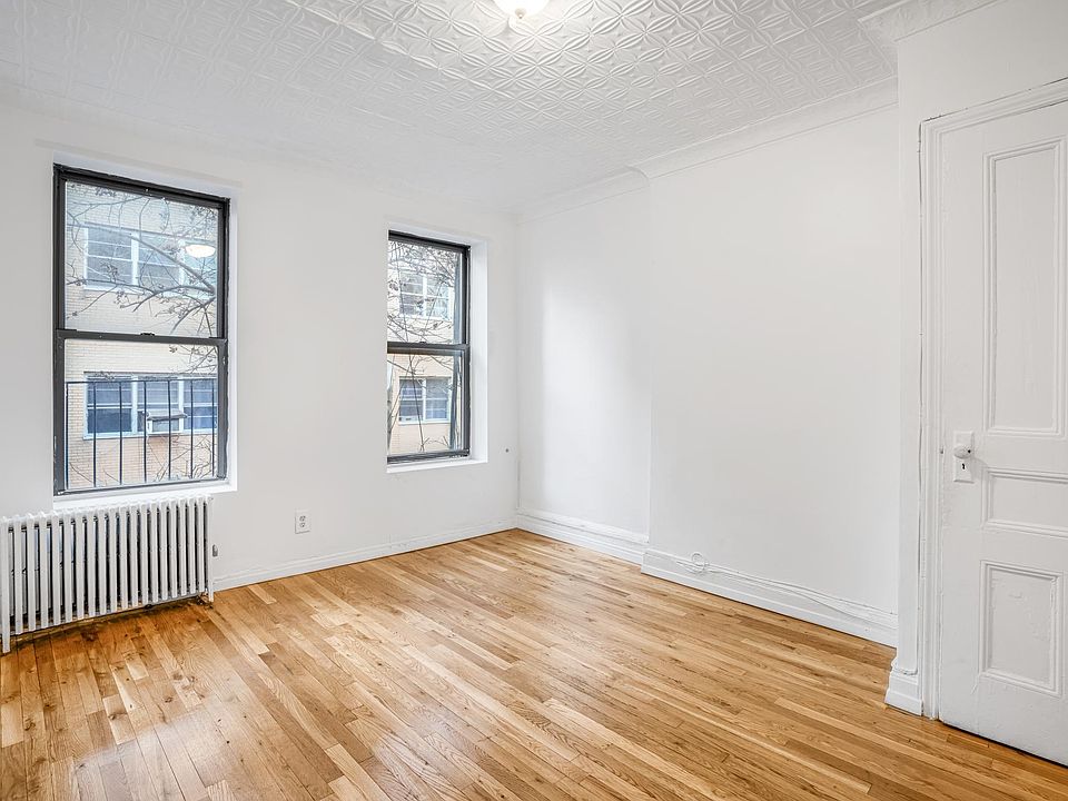 1st image of 241 Mulberry St #9