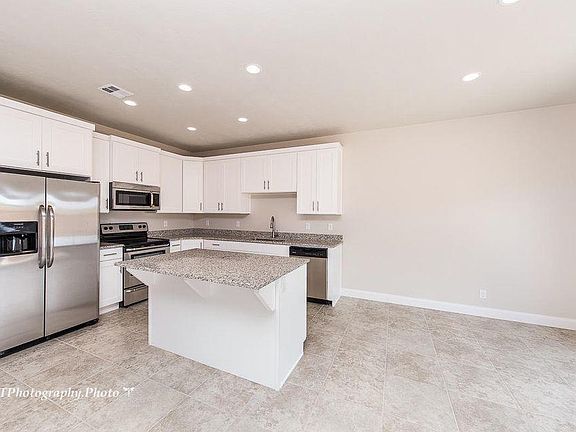 4th image of 2553 Bella Vista Dr #N3