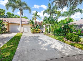 2564 S Coral Trace Cir, Delray Beach, FL 33445