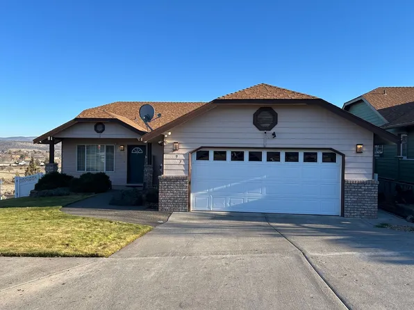 797 SW Sunnyside Dr, Madras, OR 97741