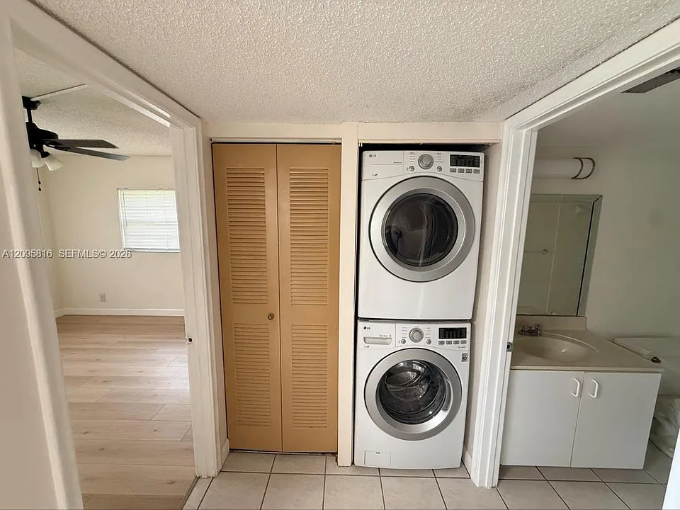 1200 SW 124th Ter #101O