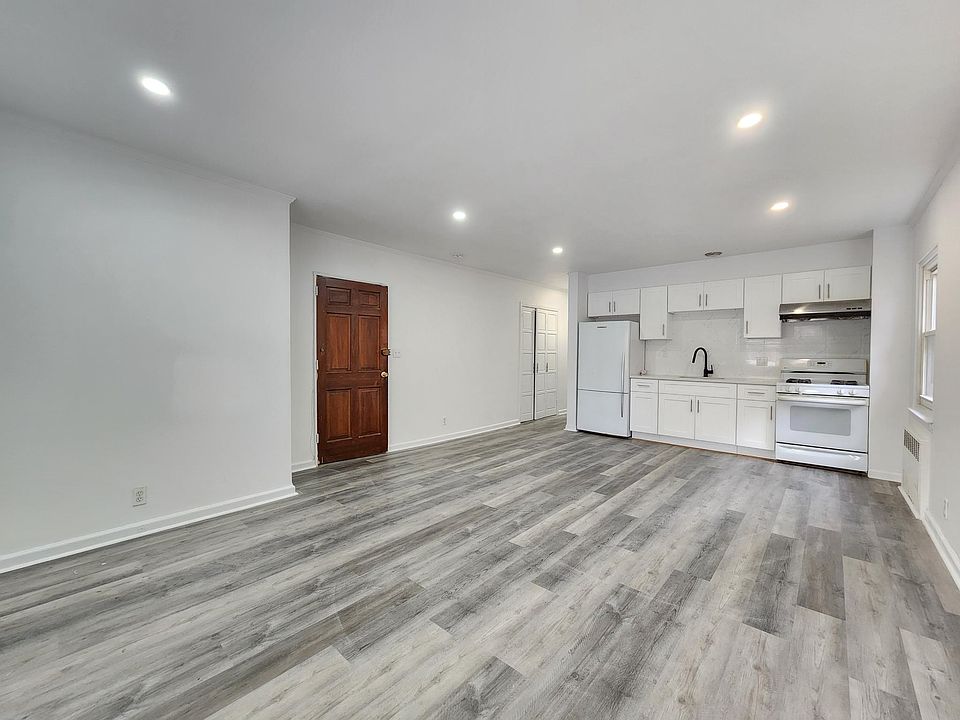 1st image of 5820 183rd St Floor 1