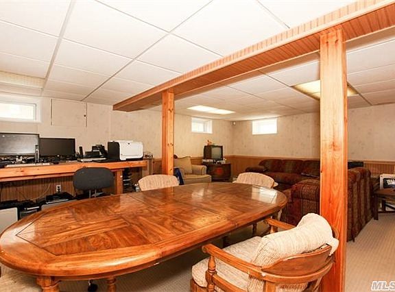 5th image of 90 Corey Ln