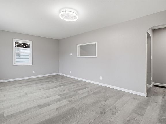 3rd image of 1122 9th St