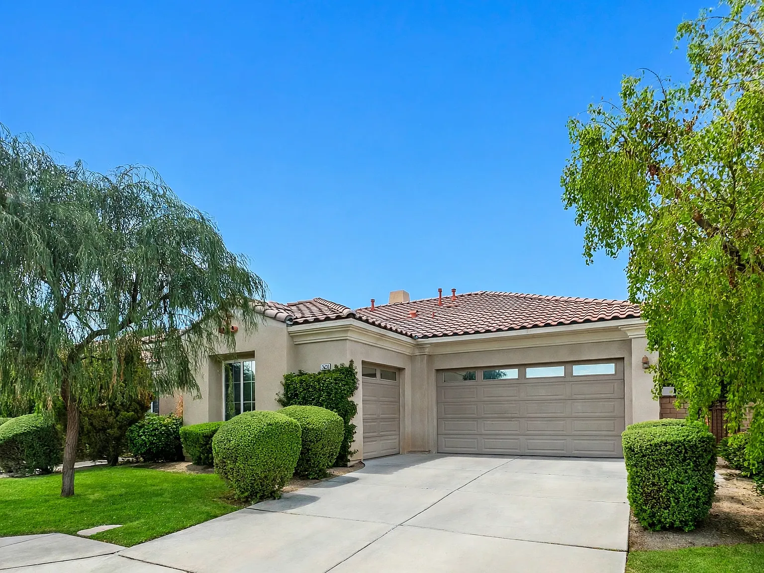 5 bed, 4.5 bath, 3047 sqft, $3,900 — Photo 3