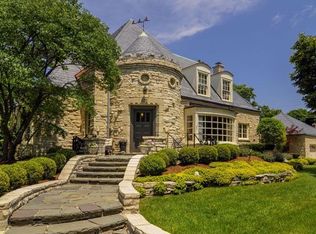 612 Revere Rd, Glen Ellyn, IL 60137