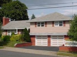 267 Longworth Ave, Hasbrouck Heights, NJ 07604