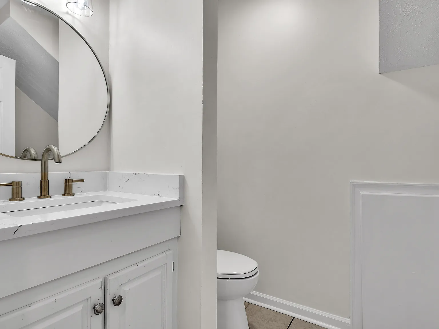 2 bed, 1.5 bath, 1013 sqft, $1,300 — Photo 3