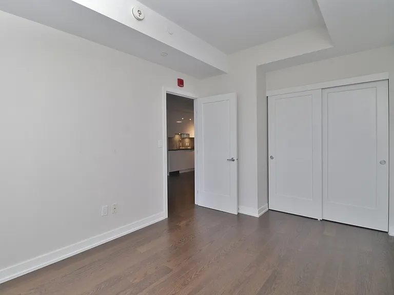 530 De Mazenod Ave #606 — Photo 20