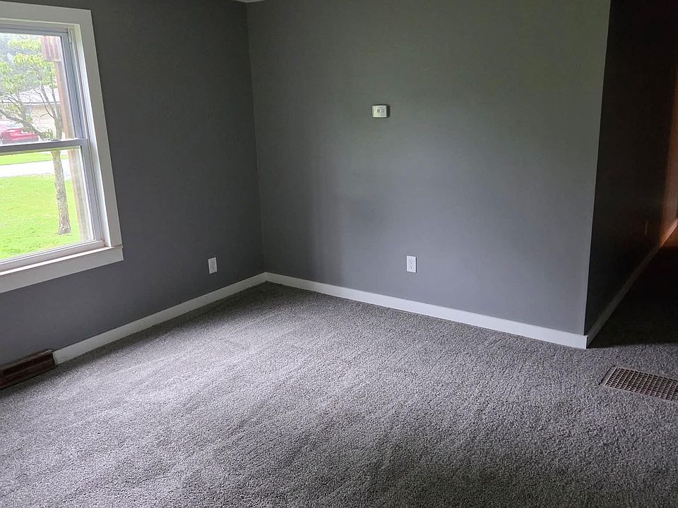 1st image of 1023 Warren Rd #B