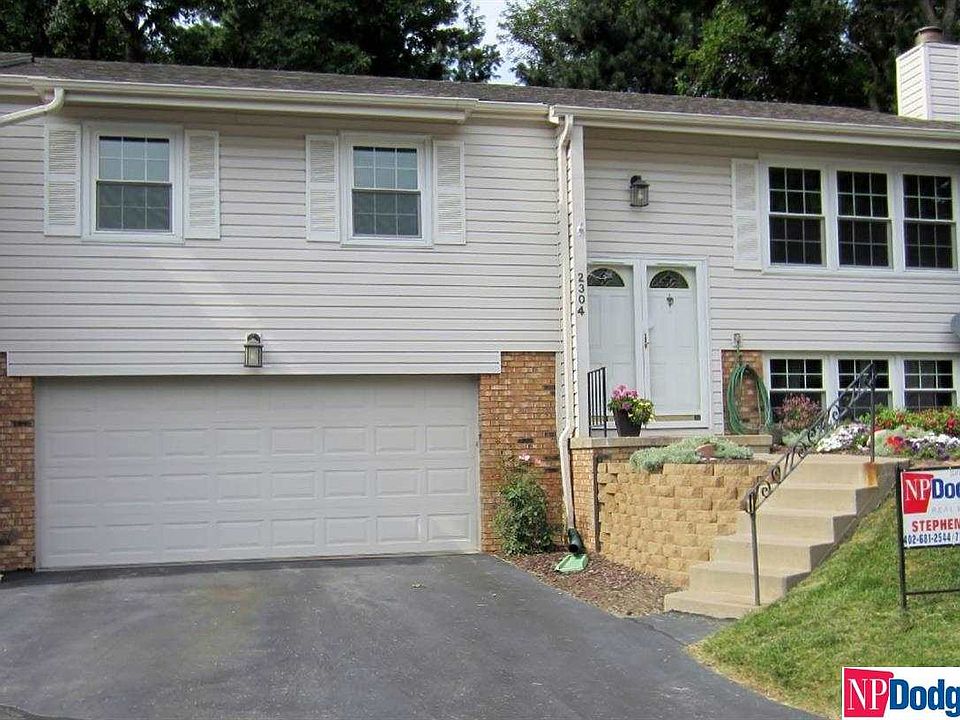1st image of 2304 S 118th Ct