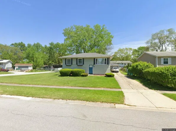 7501 Chase St, Merrillville, IN 46410