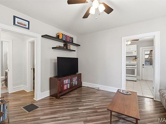 4th image of 5450 Dresden Ave