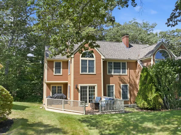 3 Rosewood Ln #A, York, ME 03909
