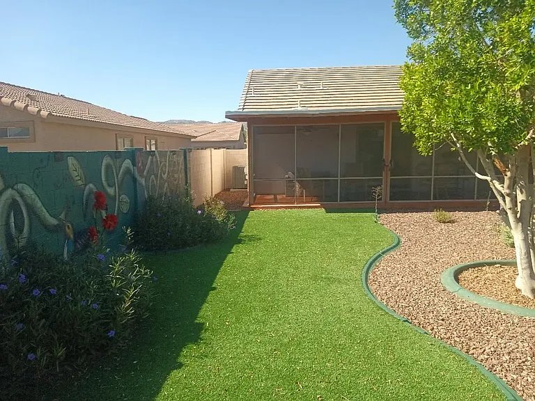 1428 E Hidalgo Ave — Photo 5