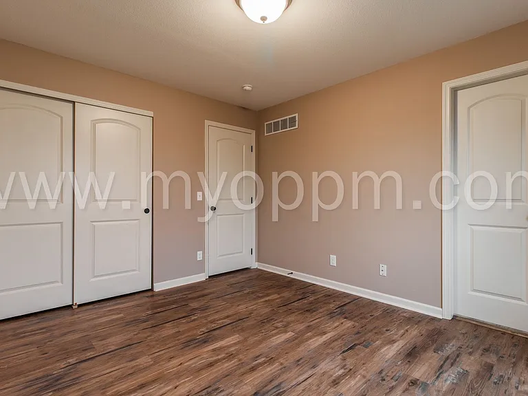 14452 Knudsen St — Photo 15