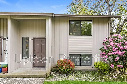 1520 SW Dewitt St #1520 Photo 1