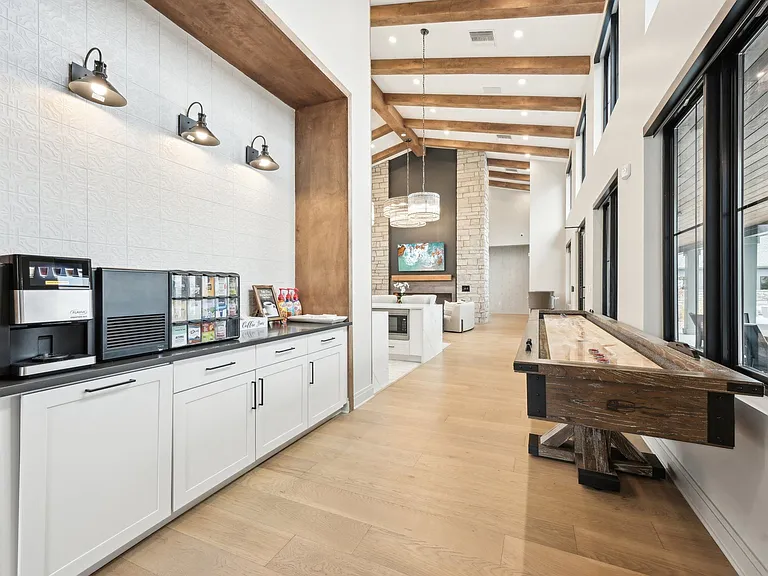 The Garrison Luxury Apartments — Photo 29