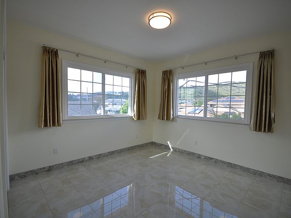 2nd image of 3371A Keanu St #2