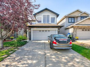 8429 Sloane Cres NW, Edmonton, AB T6R 0L3