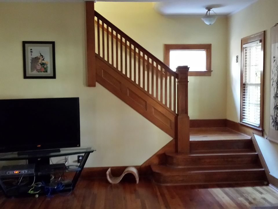 Oak Floors & Trim 