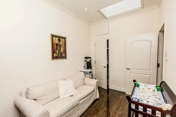 Rented by Keller Williams NYC | media 9