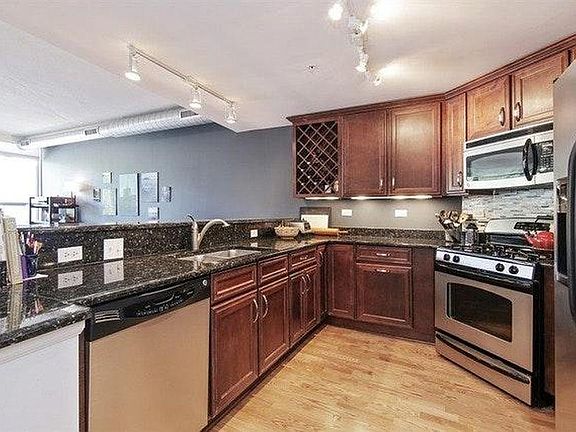 2nd image of 1228 Emerson St Unit 206