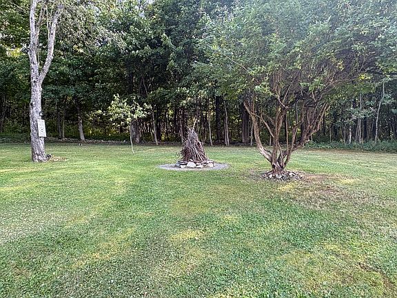 5th image of 25 Hudson Avenue