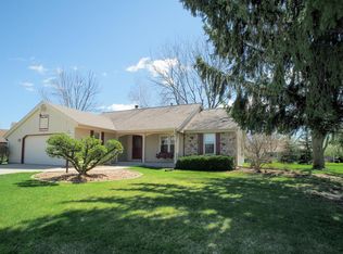 1379 Crystal Lake Dr, Oconomowoc, WI 53066