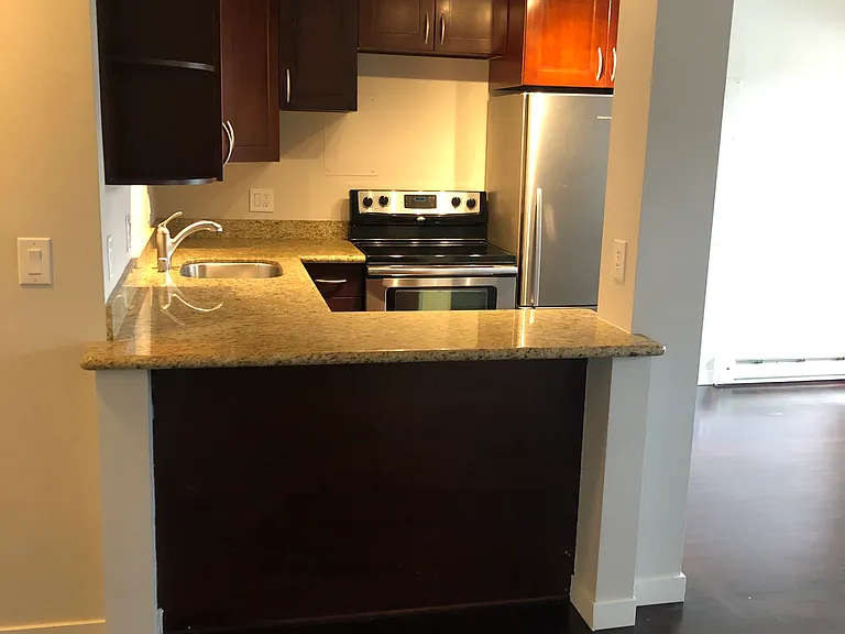 2635 Franklin Ave E #B — Photo 1