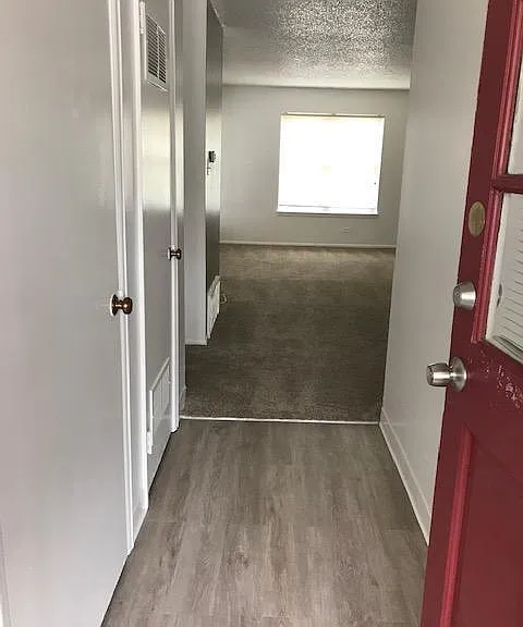 2301 E Fremont Ave #U9 — Photo 4