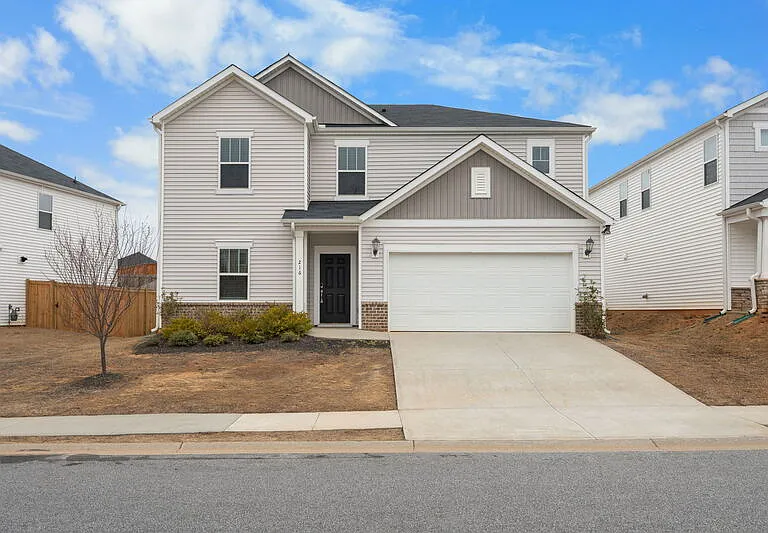 216 Pewter Cir — Photo 1