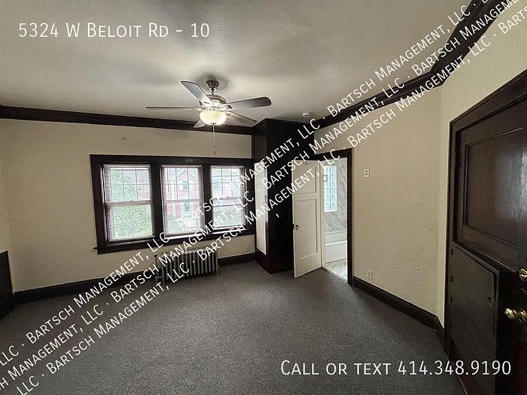 5324 W Beloit Rd #10 — Photo 4