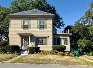260 Mansur St, Lowell, MA 01852