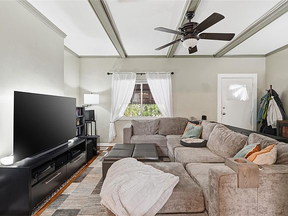 5th image of 633 Gettysburg St