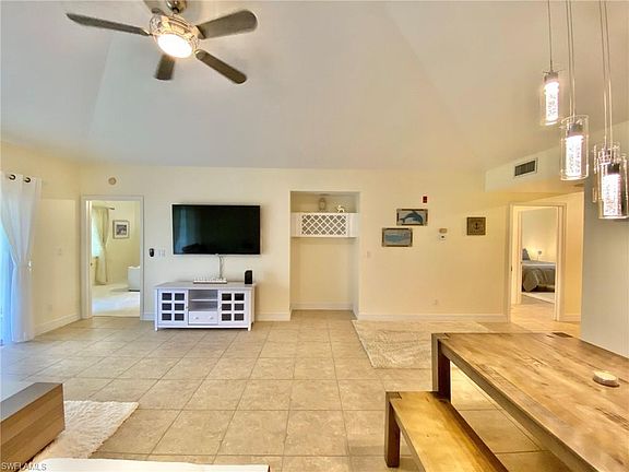 5th image of 230 Sugar Pine Ln