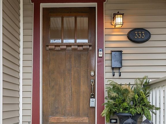 3rd image of 333 N Catherine Ave