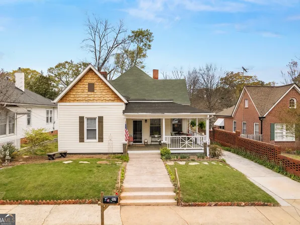 57 Clark St, Newnan, GA 30263