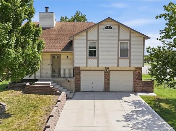 14821 W 150th Pl, Olathe, KS 66062