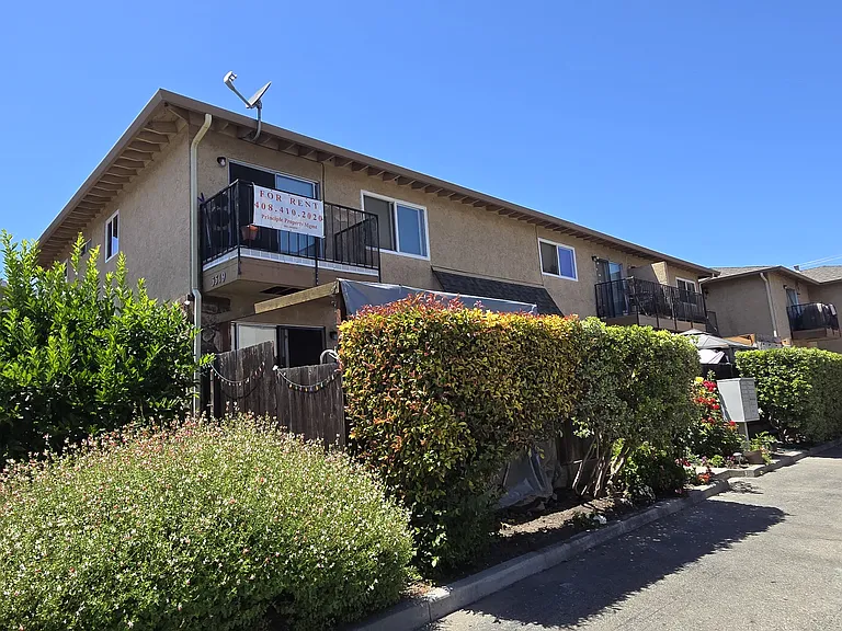 3519 Agate Dr #8 — Photo 15