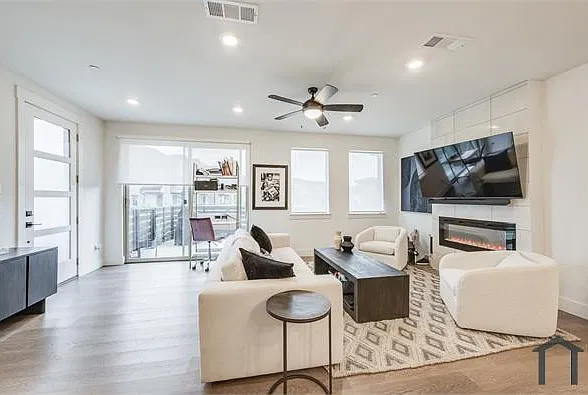 3 bed, 1810 sqft, $2,800 — Photo 4
