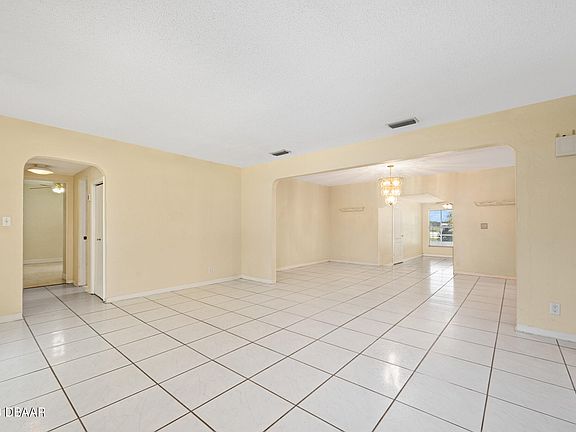 5th image of 1482 John Anderson Dr
