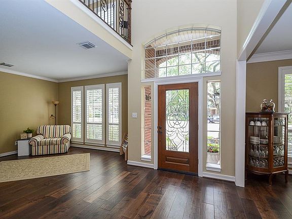 2nd image of 4203 Canterbury Ct