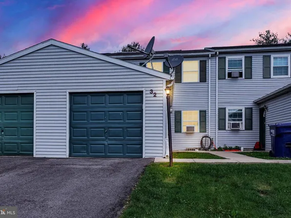 32 Hampton Dr, East Berlin, PA 17316