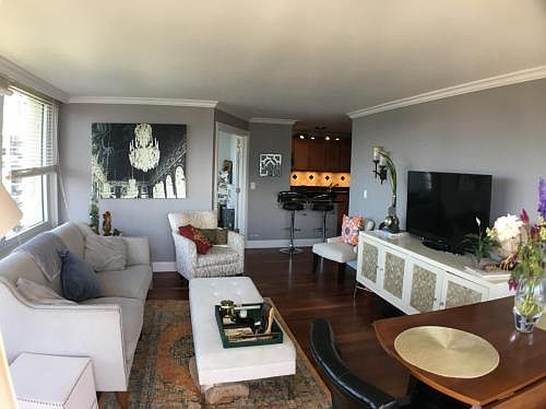 1st image of 88 W Schiller St #2708