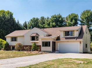 4863 Horseman Dr, Fairborn, OH 45324
