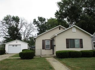 521 N Vine St, Shelbyville, IL 62565