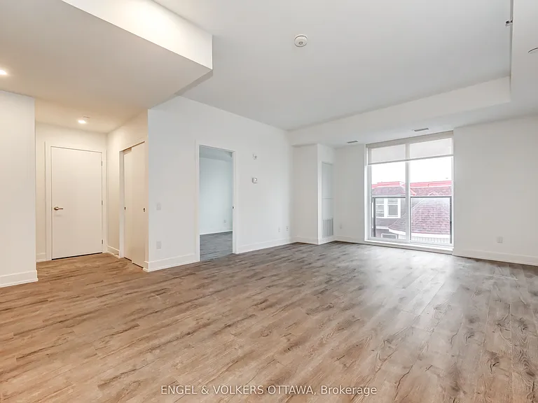 280 Crichton St #302 — Photo 9